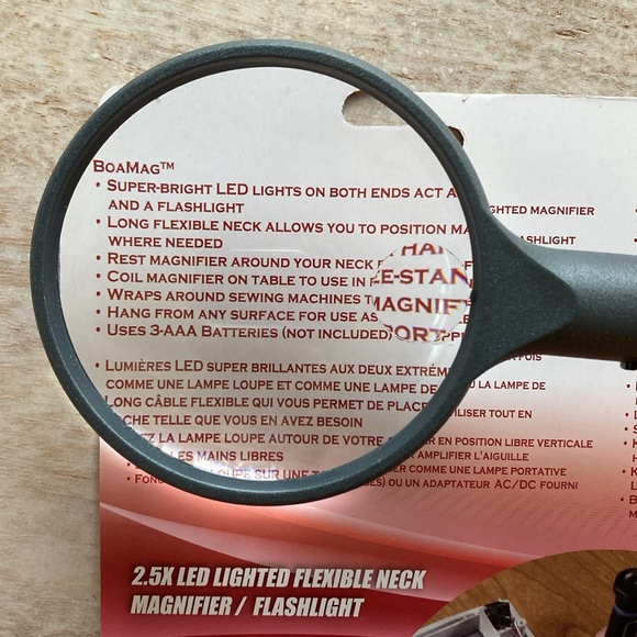 LED Lighted Flexible Neck Magnifier - Picture 8 of 10